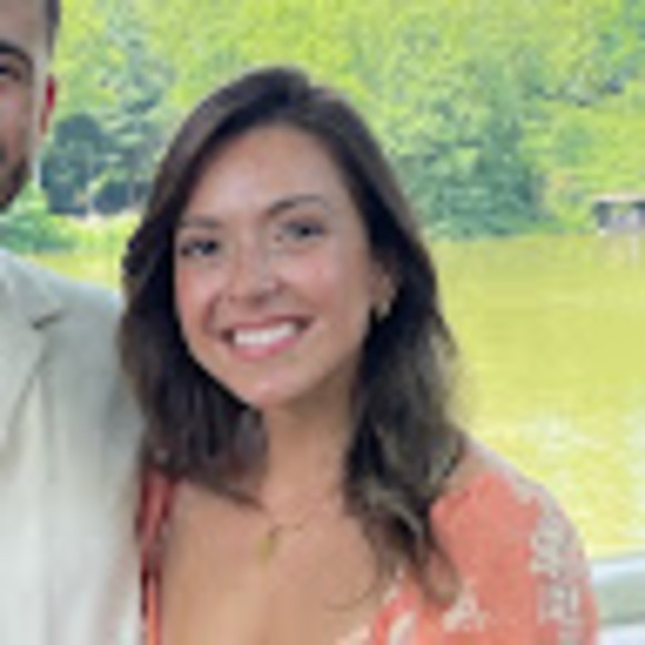 Meet your Posher, Fabiola - Picture 1 of 1